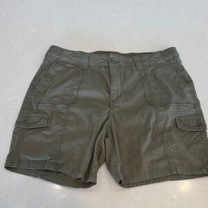 Style & Co. Woman’s Green Cargo Shorts
